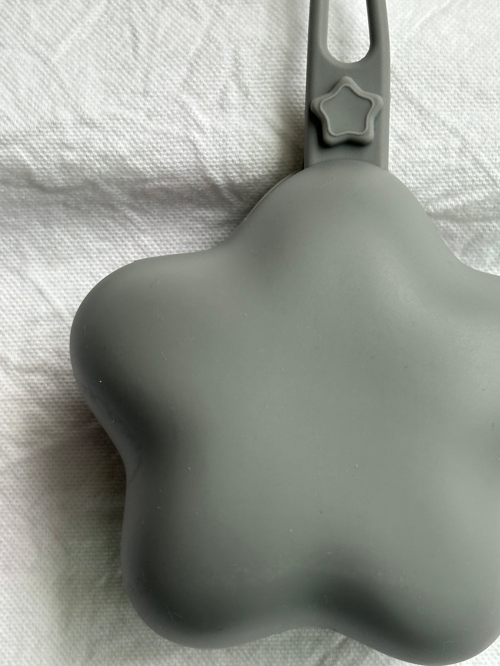 ESTUCHE CHUPÓN GRIS