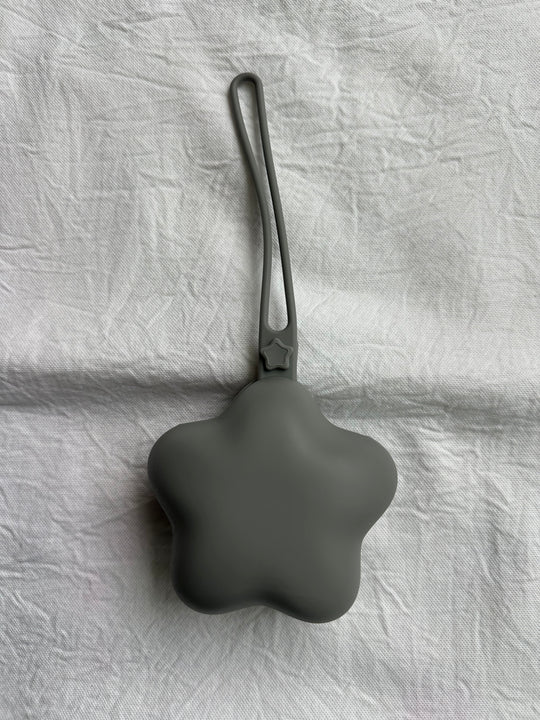 ESTUCHE CHUPÓN GRIS