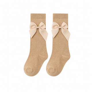 Calcetas Beige con lazo